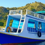 Paket Tur Pulau Komodo 1 Hari Dengan Kapal Open Deck