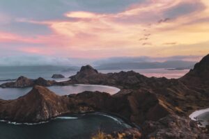 Labuan Bajo: Destinasi Wisata yang Menawarkan Keindahan Alam dan Budaya