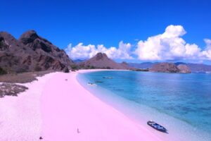 Labuan Bajo: Menjelajahi Surga Tersembunyi di Ujung Timur Indonesia