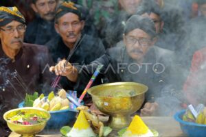 Mengenal Kepercayaan dan Falsafah Hidup Indonesia yang Kaya Budaya